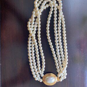 Carolee four strand choker